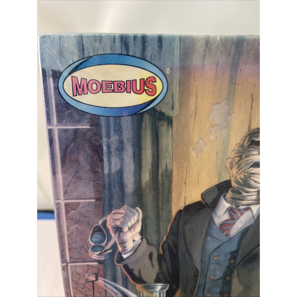 Moebius 1/8 Scale The Invisible Man Plastic Model Kit 903 Sealed New - Picture 4 of 16